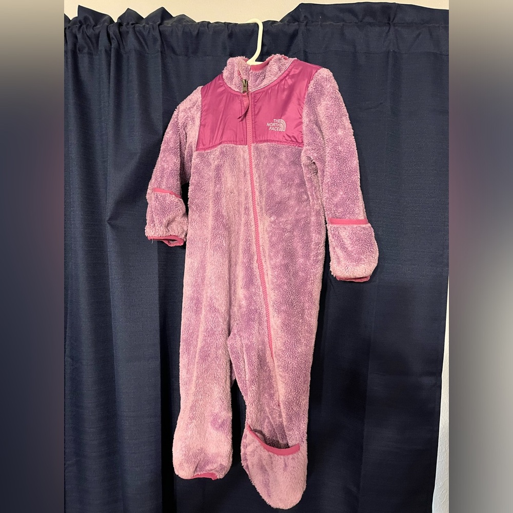 North Face fuzzy Bunting 12-18m